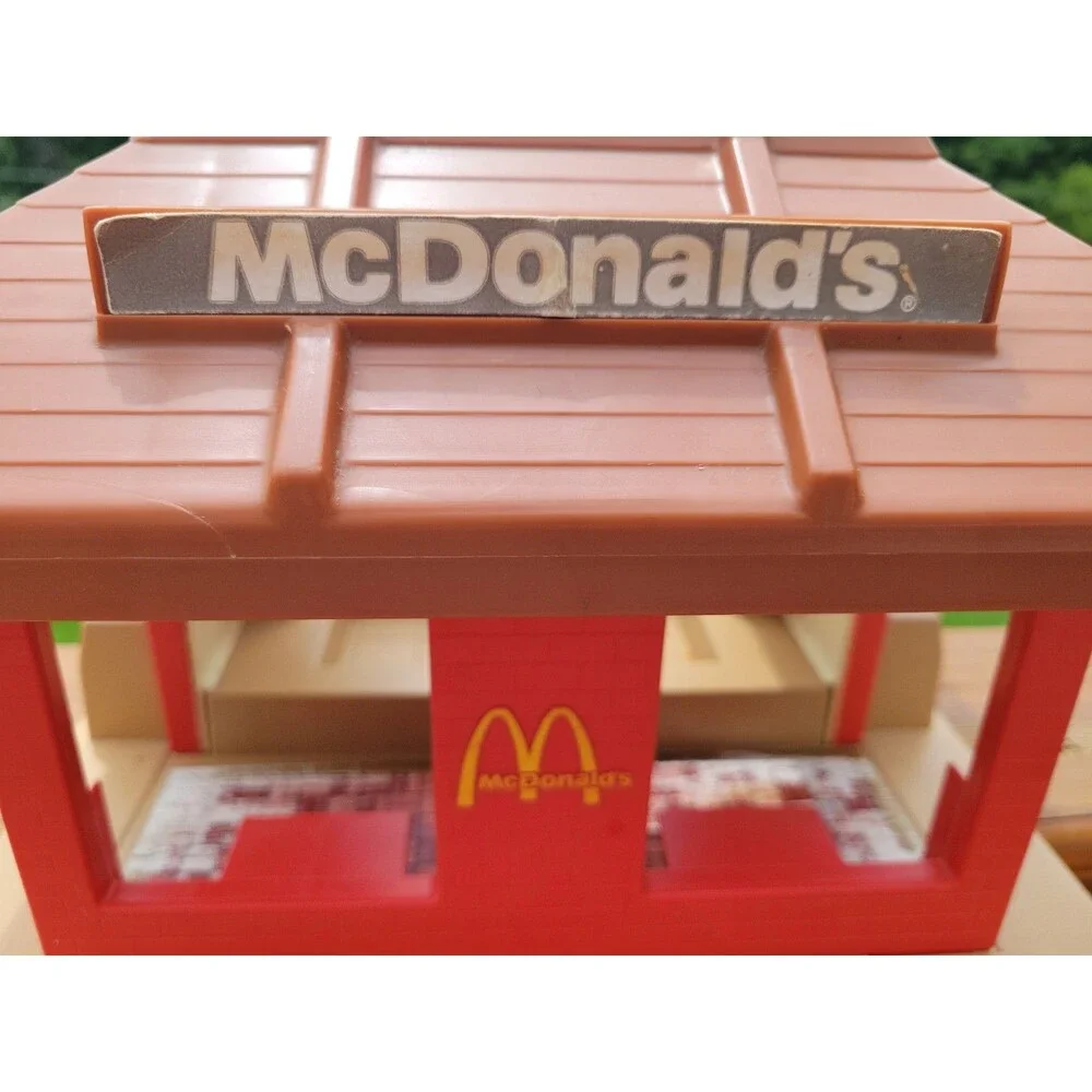 McDonald's Vintage 1974 Playskool Familiar Places Play Set - Restaurant ONLY